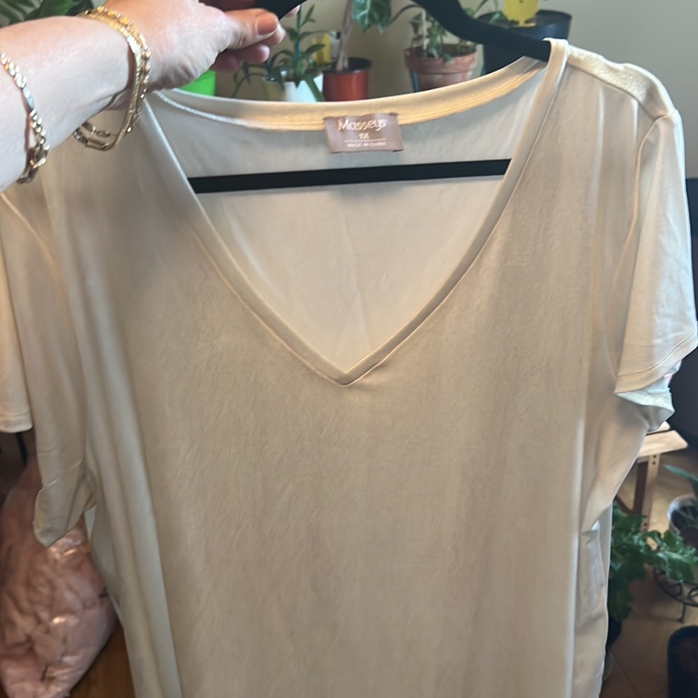 MASSEYS TOP - Picture 4 of 7